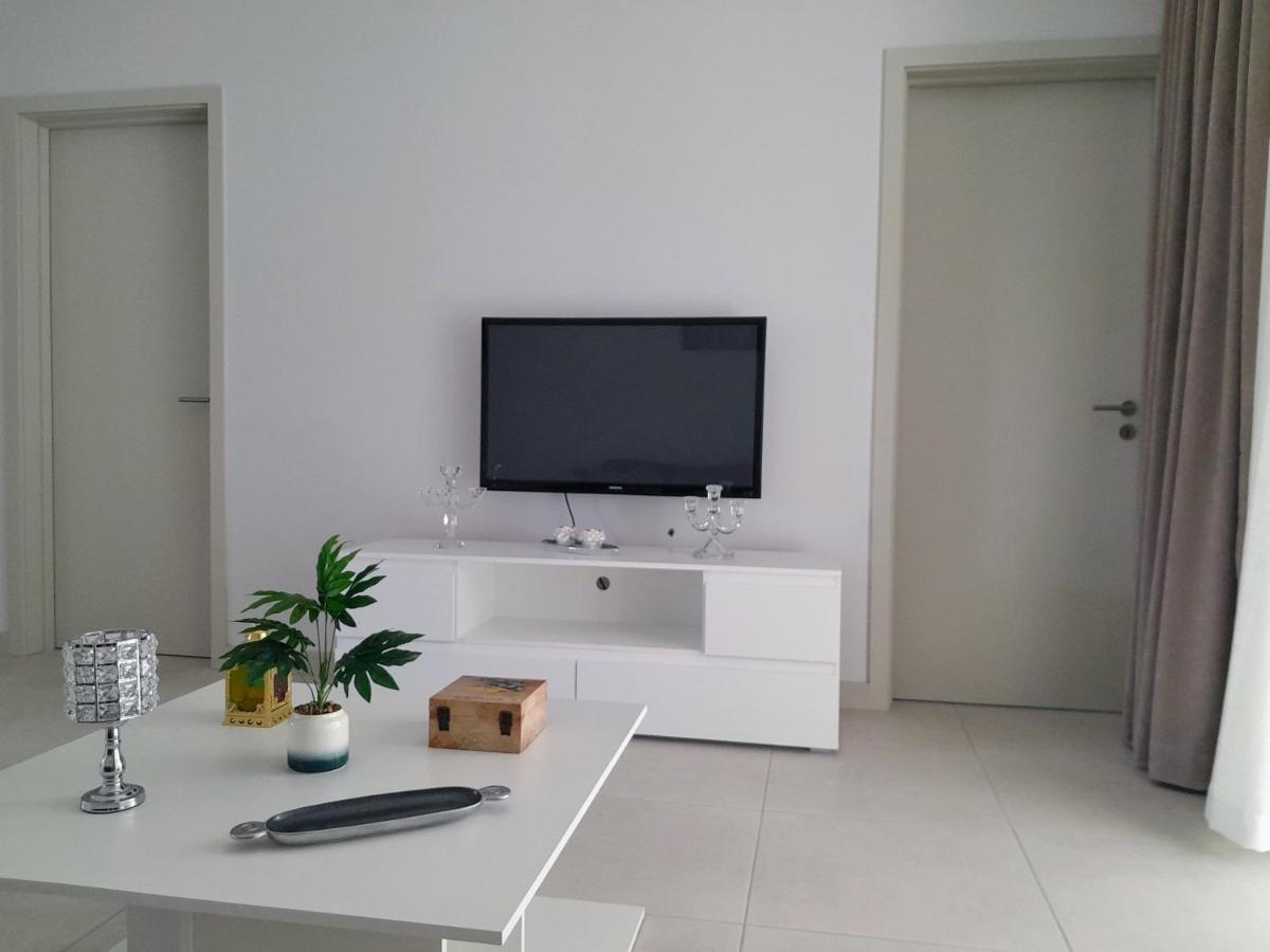 Appt Neuf De 2Ch Ds Residence Avec Piscine, Route Cotiere 格兰贝伊 外观 照片